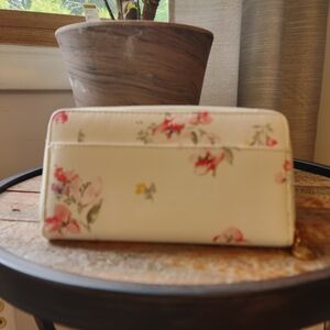 SALE 50% OFF ALREADY MARKED Lauren Conrad wallet